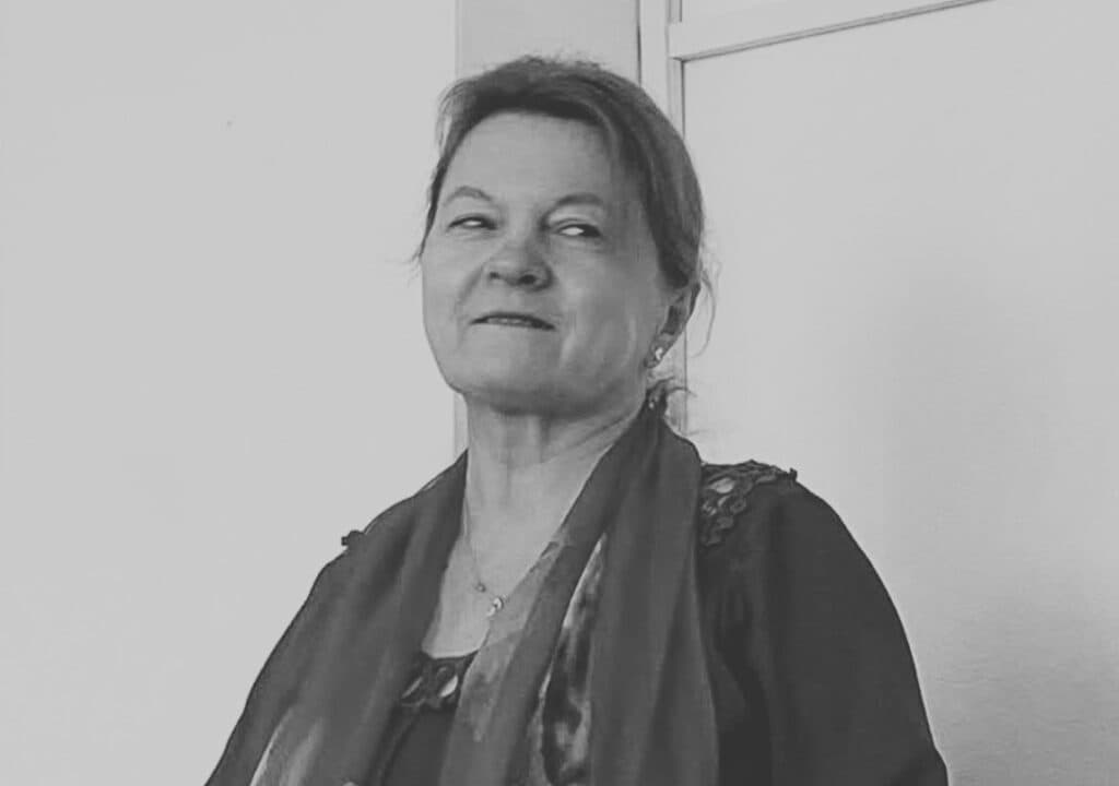 Doliu la Liceul de Informatică: S-a stins din viață una dintre cele mai apreciate profesoare