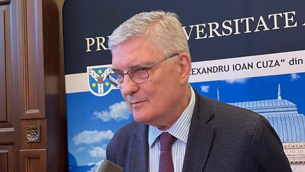 Daniel Dăianu, la Iași: Corecțiile bugetare vor dura până în 2028. „Nu puteai să ai o corecție a marelui deficit fără ca oamenii să simtă. Din păcate, nu-i afectează pe toți la fel”