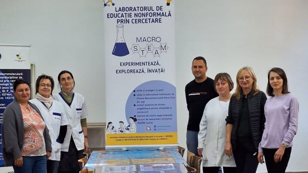 Cum transformă cercetătorii de la Institutul „Petru Poni” din Iași elevii în oameni de știință: peste 1.600 de tineri au intrat deja în laboratoare