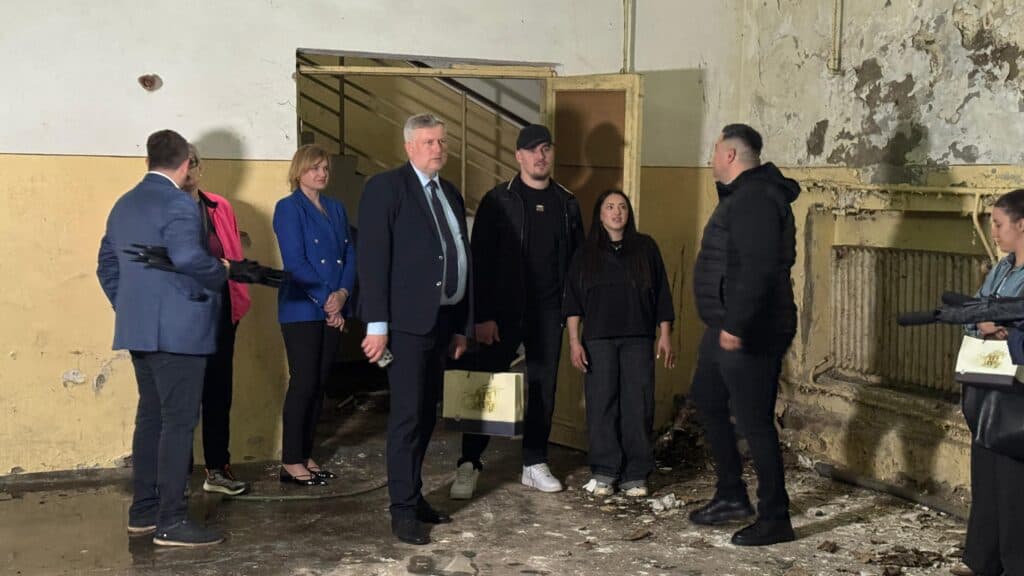 Sala de sport a UAIC, închisă de 17 ani, intră în reabilitare: investiție de aproape 14 milioane lei. O cunoscută gimnastă a venit la demararea lucrărilor
