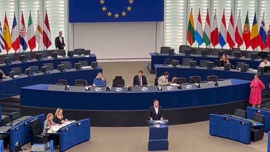Nicu Ștefănuță: „Iașul ar trebui să bubuie”. De ce spune eurodeputatul că Moldova riscă să-și piardă cea mai importantă resursă