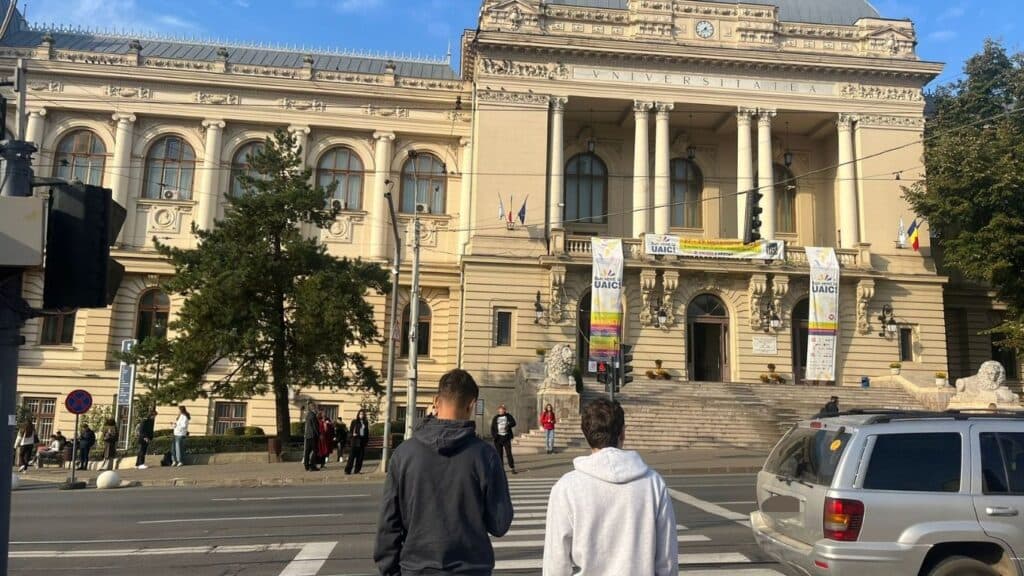 Ce îi așteaptă pe viitorii studenți la admiterea 2026 din cadrul UAIC: locuri, programe noi și topul celor mai căutate specializări