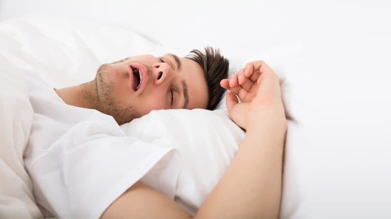 Tehnologia schimbă tratamentul apneei în somn. Ce au descoperit cercetătorii