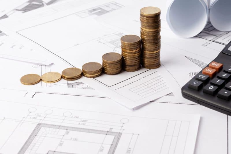 Domeniile în care vor avea loc cele mai mari scumpiri în următoarele luni. Construcţiile, printre cele mai afectate sectoare