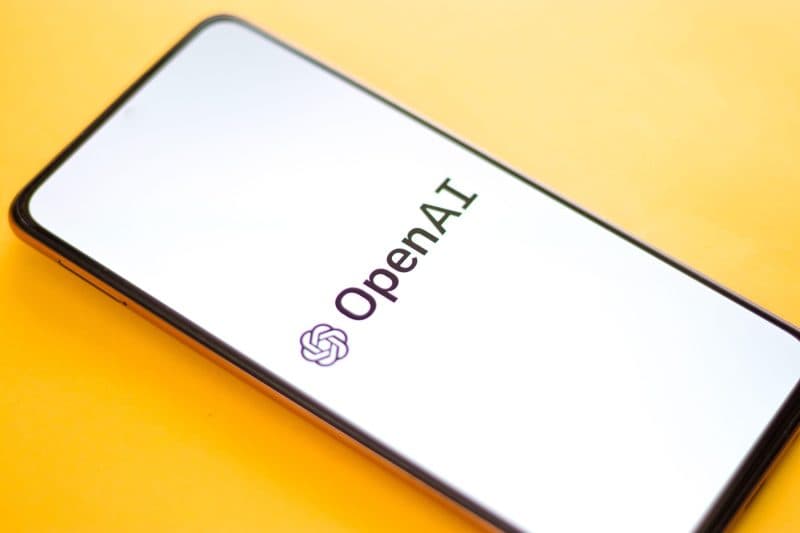 OpenAI duce Codex pe telefon: programatorii vor putea controla proiectele AI direct din aplicația ChatGPT