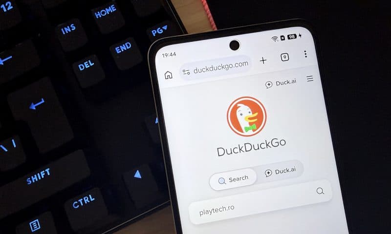 După ce Google schimbă căutarea clasică, un rival prinde avânt. DuckDuckGo crește pe fondul nervilor față de AI Search