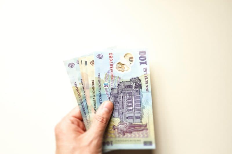 Cât va câştiga premierul României din 2027. Salariul preşedintelui Nicuşor Dan creşte şi el