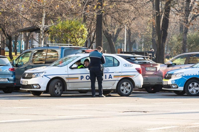 Ce pensii au polițiștii în 2026. Vârsta la care angajații din MAI ies la pensie şi interdicţia cumulului cu salariul
