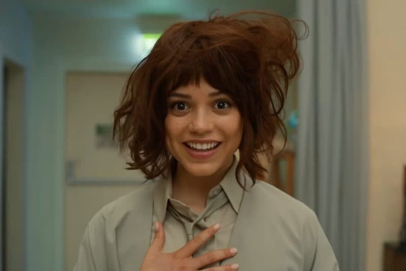 Jenna Ortega devine un robot care vrea să salveze o familie: primul trailer „Klara and the Sun” arată o altă față a lui Taika Waititi