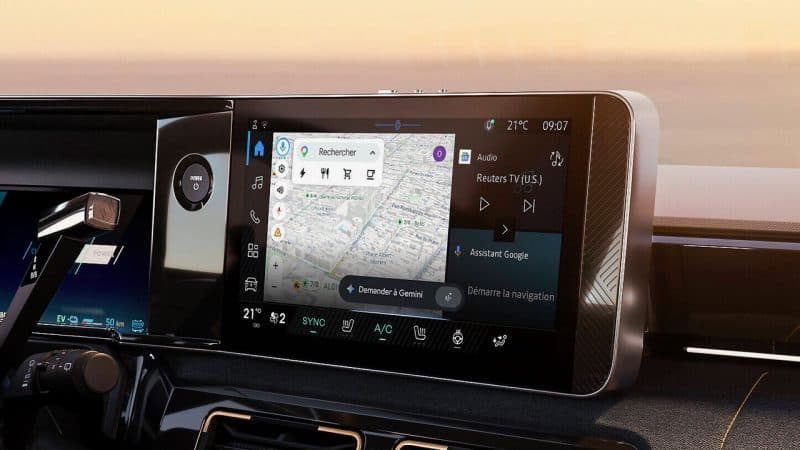 Renault aduce Gemini în mașini: asistentul AI de la Google va controla funcțiile mașinii prin comenzi naturale