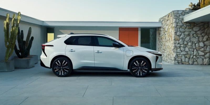 Japonezii au găsit rețeta electrică, dar frânează exact acum: Toyota renunță la un proiect Lexus important