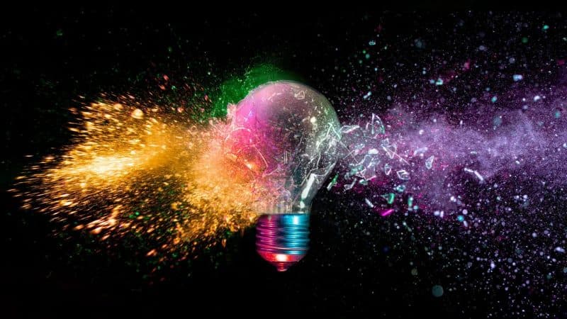 Fizicienii au încercat să „taie” un foton, iar rezultatul schimbă felul în care înțelegem particulele de lumină