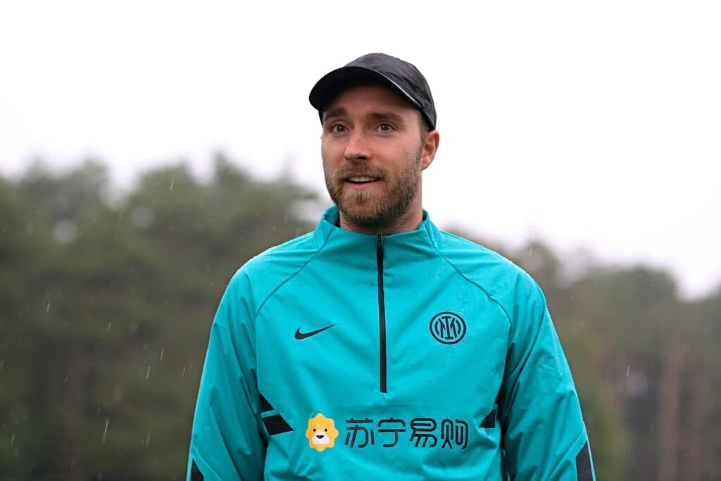 Meciul amical Danemarca – Ucraina, abandonat după ce i s-a făcut rău lui Christian Eriksen: Fotbalistul a avut probleme și la EURO 2020