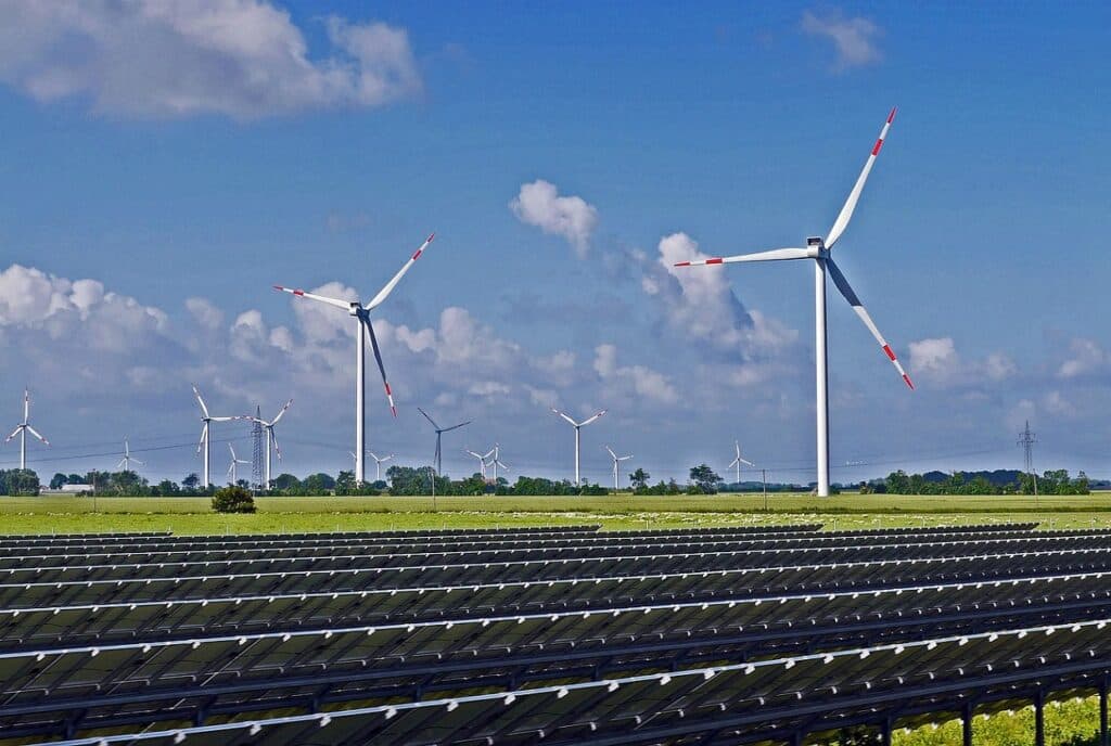 UE pregătește taxe mai mici pentru energia regenerabilă și contoare inteligente obligatorii