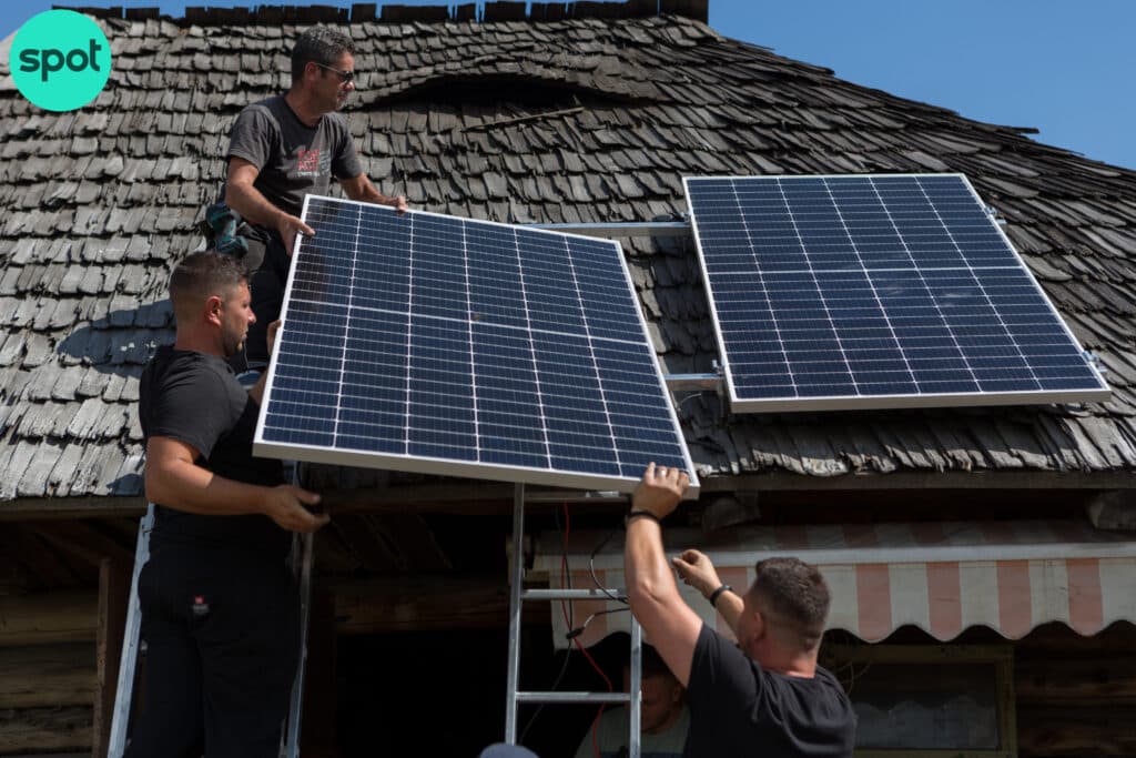 Aplicația pentru energie care îi transformă pe vecini în actori locali în domeniul energiei curate