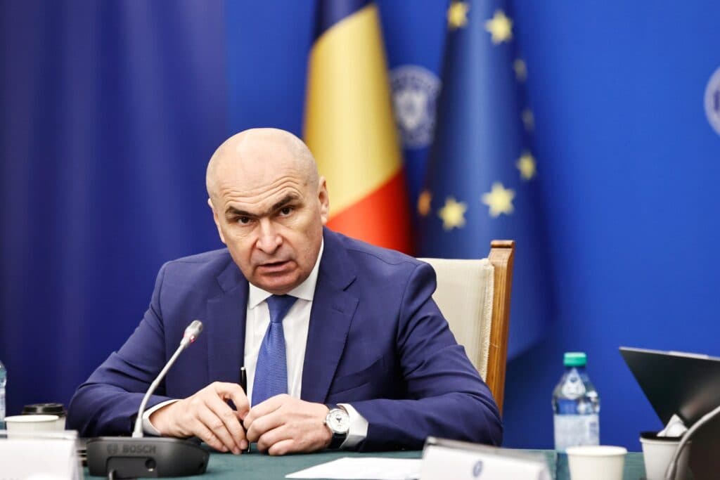 Bolojan: Deficitul bugetar a scăzut cu peste 40%. Suntem pe drumul cel bun, dar boala se poate întoarce – grafic