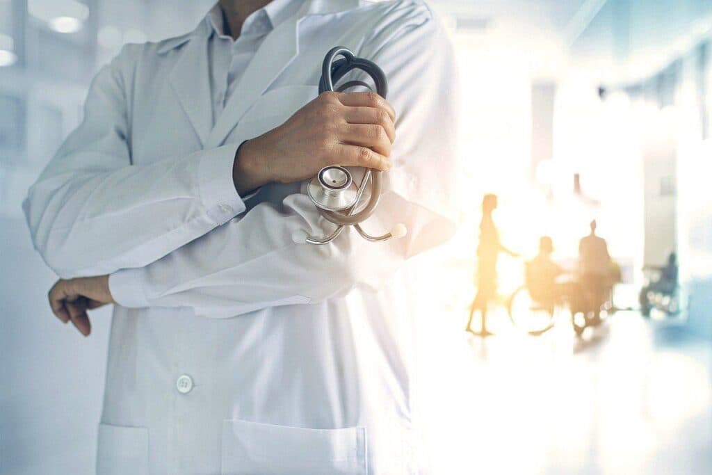 Medicii rezidenți trag un semnal de alarmă după moartea unui coleg de la Floreasca: Gărzi interminabile, burnout și incertitudine
