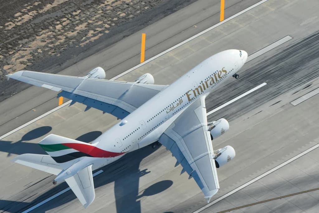 5 avioane Airbus A380 au nevoie de inspecții urgente: S-au găsit fisuri în aripile unei aeronave