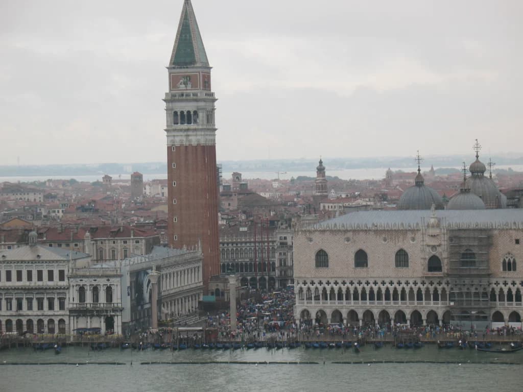 Noul primar al Veneției vrea să crească taxa turistică la 50 de euro