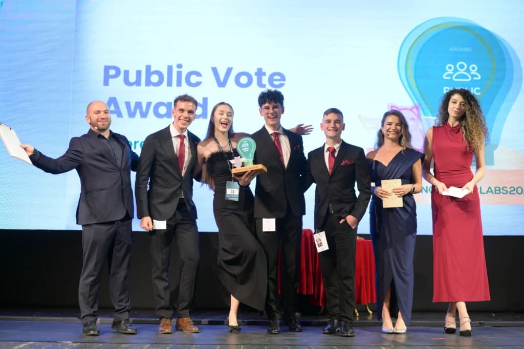 Finala Innovation Labs Demo Day 2026 a desemnat cele 4 echipe câștigătoare dintre cele 17 participante