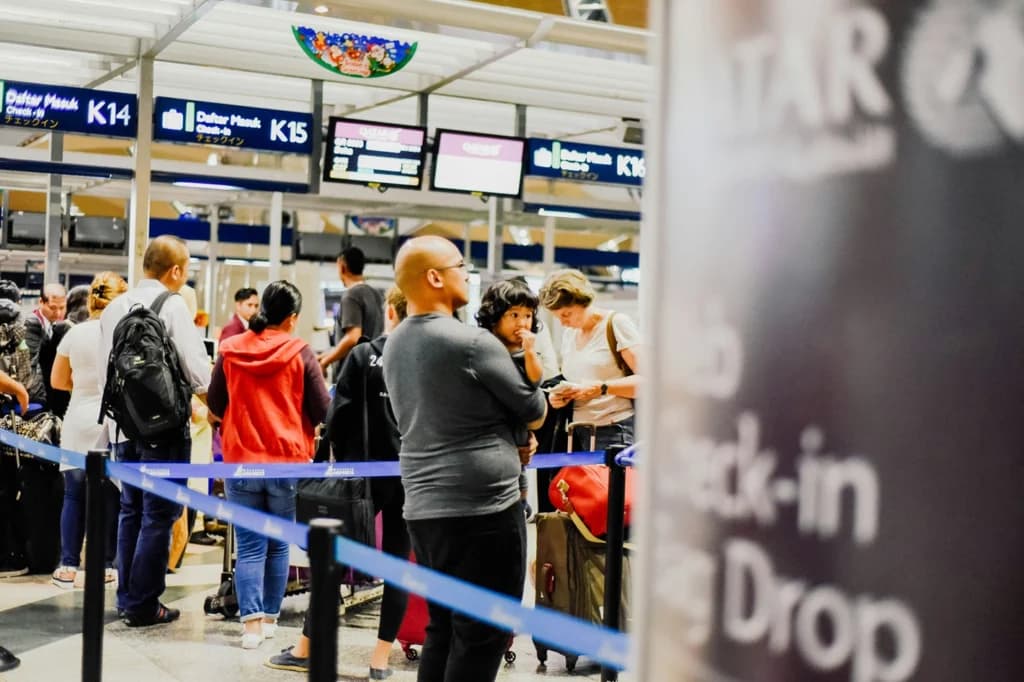 Aeroporturile din Roma amenință că suspendă noul sistem de pașapoarte al UE pentru a evita un „dezastru” în această vară