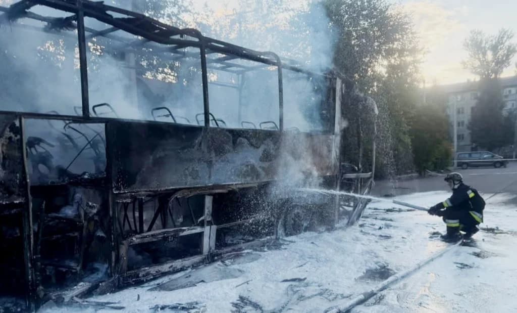 Ziua 1591 Zi de doliu în Kiev. Rușii se răzbună: atacă benzinăriile din Ucraina. Aproape 1.000 de mașini la coadă pentru benzină în Rusia (Video)