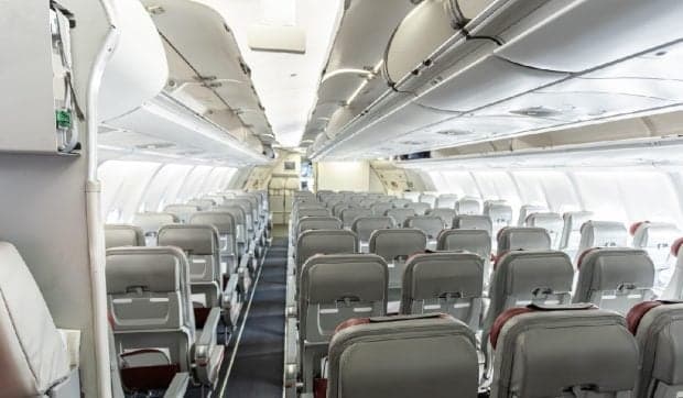 Un pilot cu experiență demolează mitul locului „cel mai sigur” din avion: „Nu este o regulă științifică”