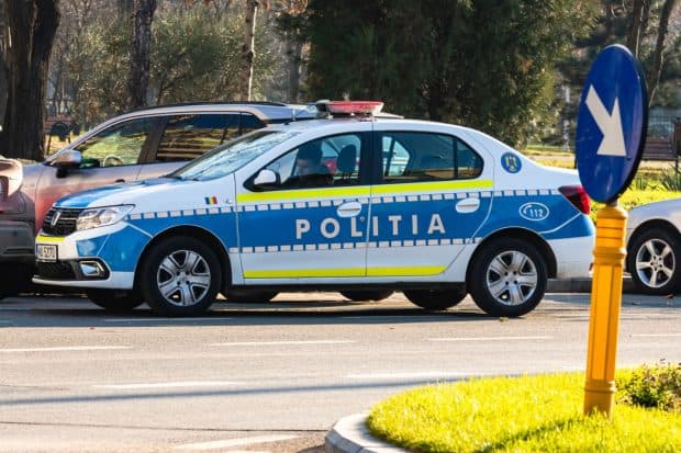 Elevul din Brăila care și-a atacat un coleg cu maceta va fi judecat pentru tentativă de omor