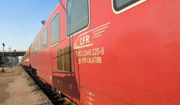 CFR SA și CFR Călători angajează cu rația. Care sunt posturile disponibile în birou și pe teren