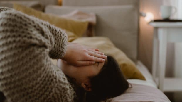 O elevă de 16 ani, din România, nu a mai fost la școală din ianuarie și e îngrijorată de ce va păți: „Dacă e o amendă, măcar o plătim”