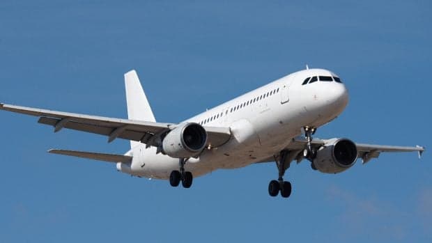 Compania Aeroitalia suspendă zborurile către București și Bacău, începând cu finalul lunii mai