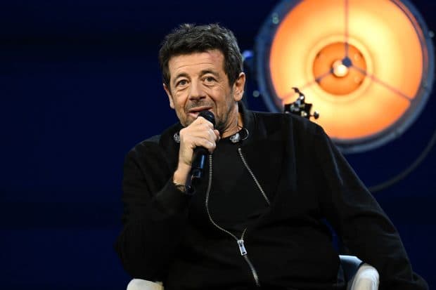 Patrick Bruel, acuzat de agresiune sexuală și viol de 19 femei: „El este un «vânător», iar noi suntem «prada»”