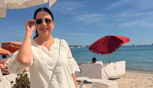 Oana Roman, apariție surprinzătoare pe o plajă din Cannes. Ce mesaj le-a transmis celor care o critică. „Îi las să o vadă”