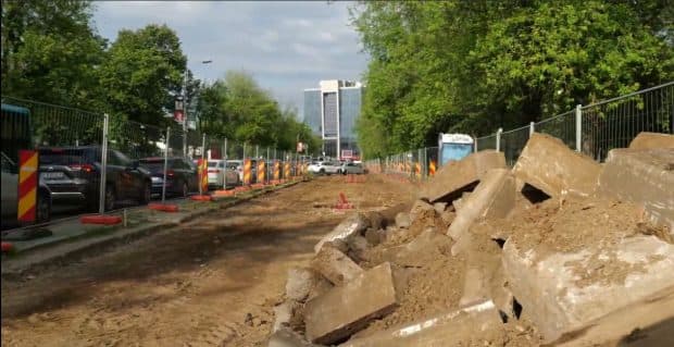 Șantierele din București blochează traficul și enervează șoferii. Cum arată Pipera într-o zi de lucru