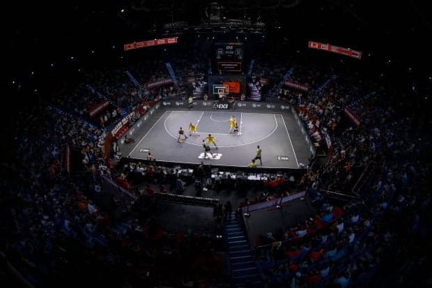 Baschetul 3×3 revine la Circ: Spectacol la înălțime cu jucători de top din clasamentul mondial și artiști acrobați din toată lumea