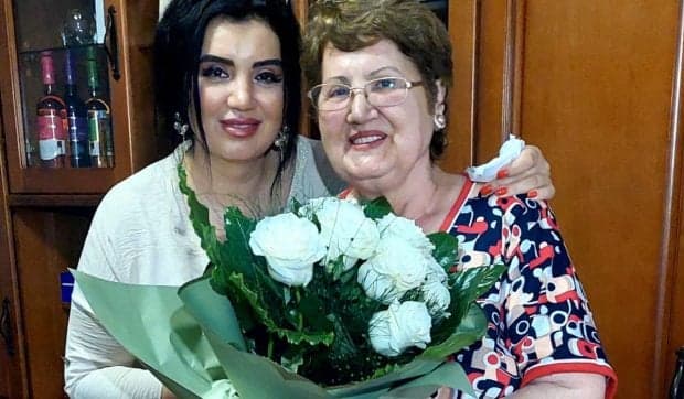 Adriana Bahmuțeanu, mesaj sfâșietor. Ce făcea în fiecare an de ziua mamei sale: „Îmi pare rău că ai plecat atât de mâhnită și cu sufletul amar”