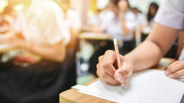 Examenul de BAC la Matematică 2026, pentru elevii de la real, are loc astăzi