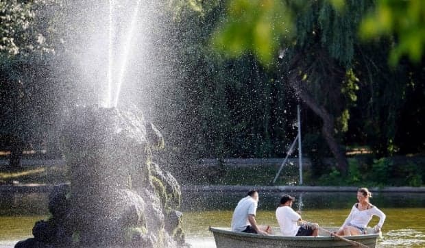 București, de la caniculă sufocantă la vijelii cu grindină și ploi torențiale