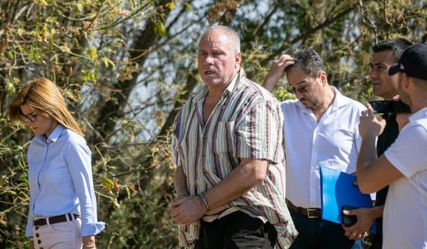 Gheorghe Dincă, criminalul din Caracal, cere întreruperea executării pedepsei pentru că îl doare un genunchi, iar penitenciarul nu vrea să-i dea o cârjă