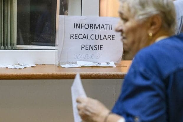 Vârsta de pensionare pentru femei crește din iulie 2026. Ce prevede noua lege a pensiilor