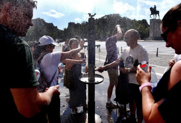 Record istoric de caniculă în Franța. Temperaturile au depășit 44 de grade Celsius