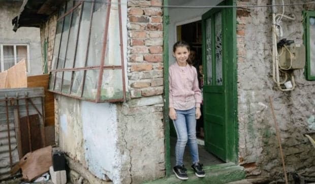 România are 3.610.644 de copii, dintre care 1.163.000 sunt în risc de sărăcie, iar 400.000 nu merg la școală