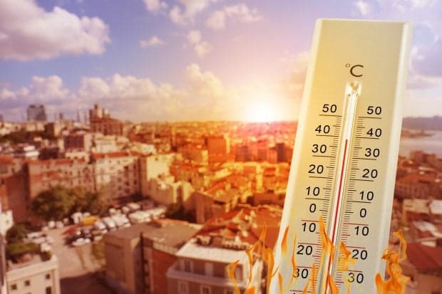 Caniculă și temperaturi record anunțate luni, în prima zi a examenului de Bacalaureat. Măsuri de ultimă oră luate de Ministerul Educației. Sorin Ion: „Sub nicio formă nu vom decala examenul!”