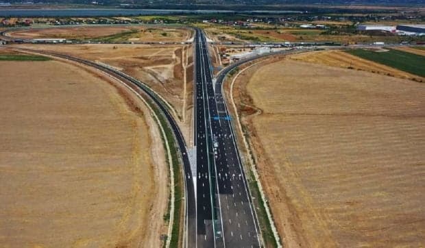 Vacanța cu mașina a devenit mult mai scumpă. În România, carburantul costă cu peste 70% mai mult decât acum 10 ani