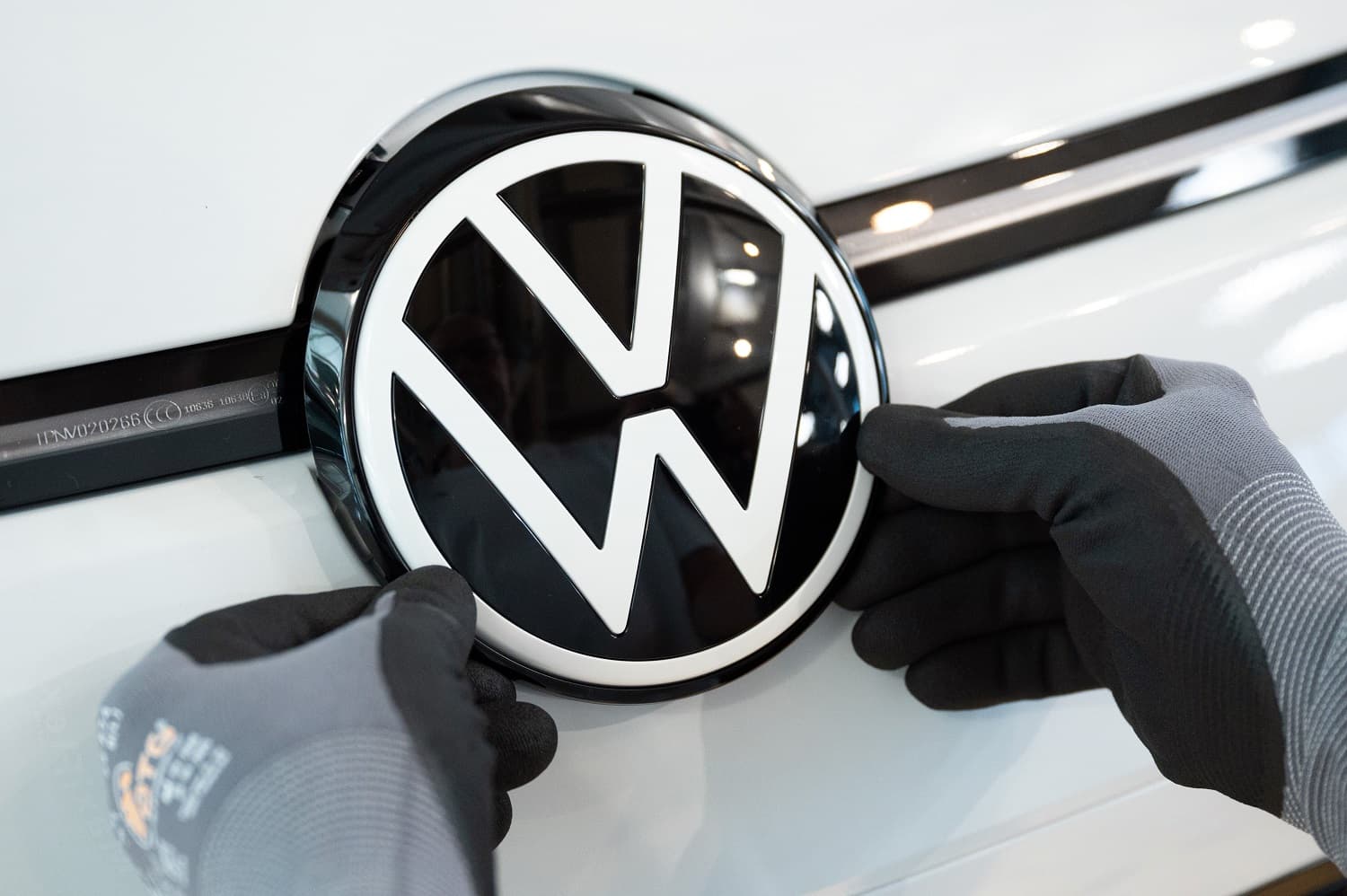 Volkswagen va concedia 19.000 de angajați în fabricile din Germania până la sfârșitul anului