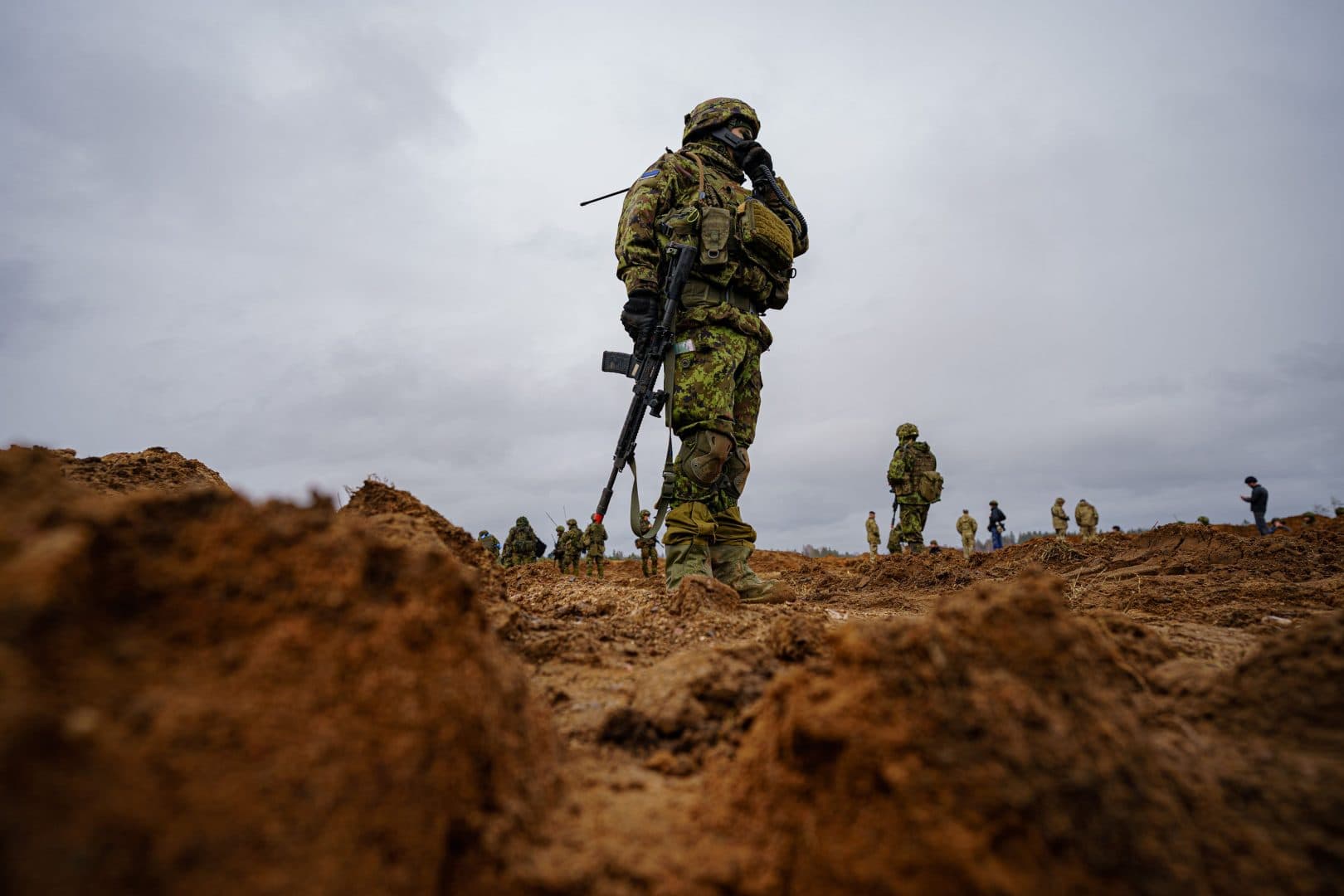 Militarii români și americani s-au antrenat împreună în Polonia. Cum influențează exercițiul NATO discuțiile despre trupele SUA din Europa (VIDEO)