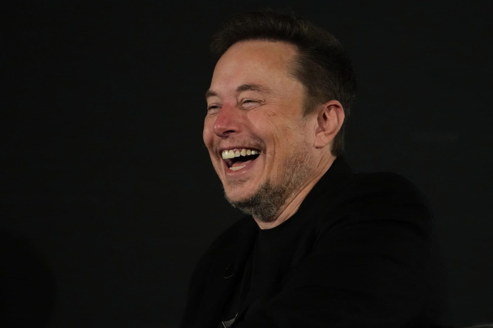 (VIDEO) Elon Musk a devenit oficial primul trilionar din istoria omenirii. Listarea la bursă a companiei SpaceX a fost un real succes