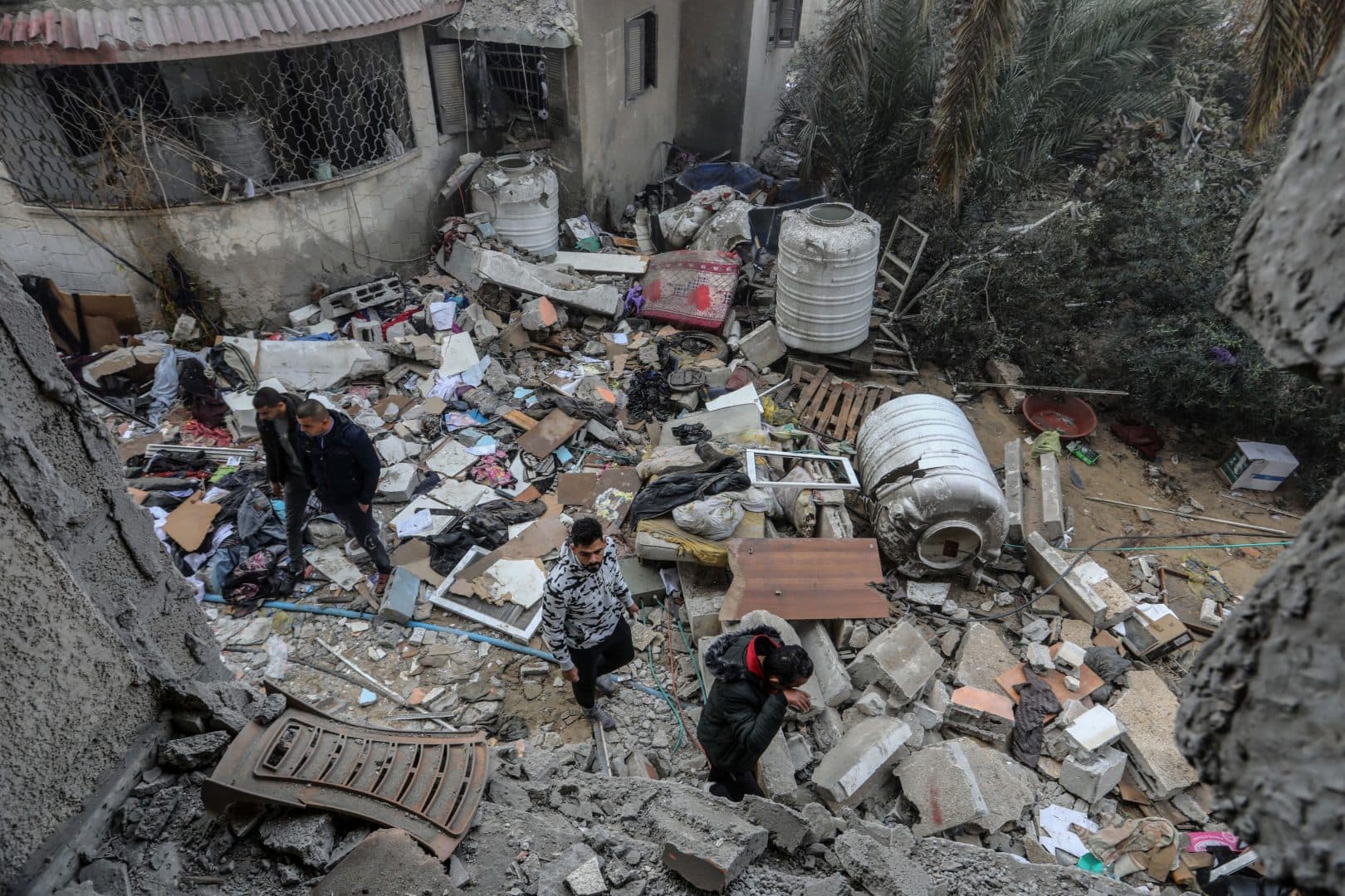 Armistițiul din Gaza rămâne fragil. Noi atacuri israeliene au ucis cel puțin opt oameni