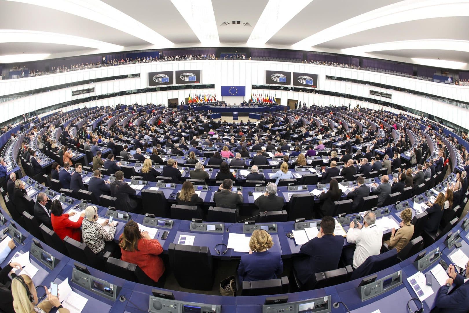 Parlamentul European intră pe teren în scandalul de la Cupa Mondială. Se cere anchetarea șefului FIFA după intervenția lui Trump în cazul Balogun