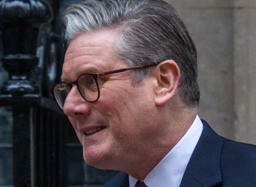 Keir Starmer sub presiune. Premierul britanic refuză să demisioneze după eșecul laburiștilor în alegerile locale și regionale
